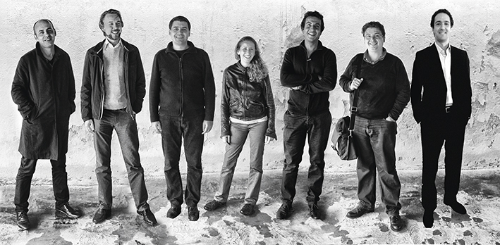 Association AnA (Architectes non-Anonymes) Présidente: Yasmine El Kasri / Premier Vice Président: Badr Bouzoubaa / Deuxième Vice Président: Yachar Bouhaya / Trésorier: Nihad Berberovic Secrétaire Général: Saad Barrada Ghzioul / Trésorier Adjoint: Youssef Nejmi / Secrétaire Général Adjoint: Driss Kettani
